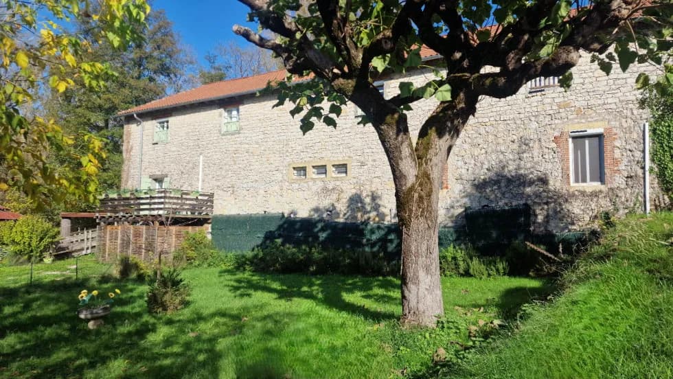 Ensemble immobilier 11 pièces 496 m² - Photo 1