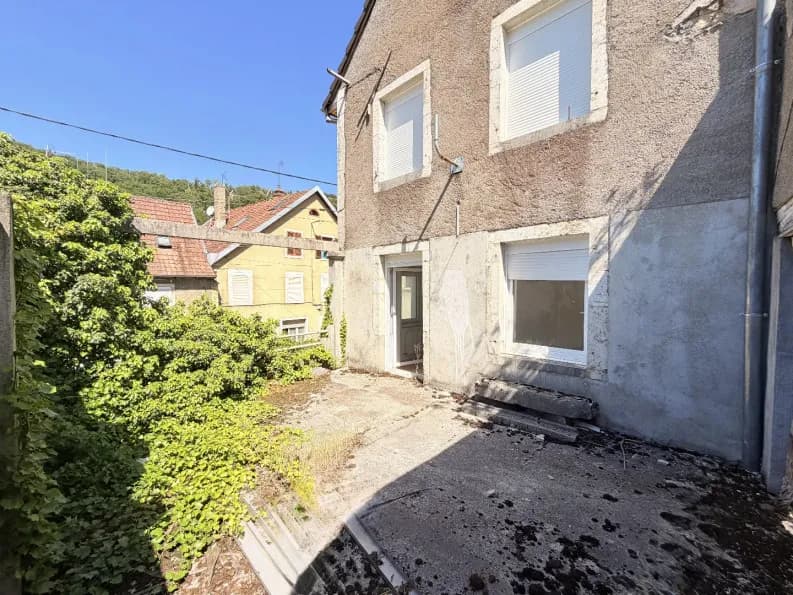 Immeuble 260 m² - Photo 1