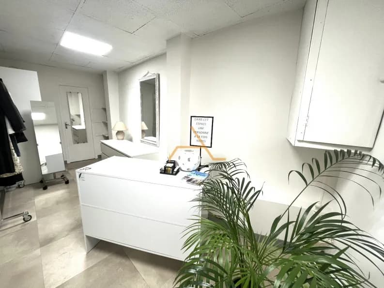 Immeuble 140 m² - Photo 1