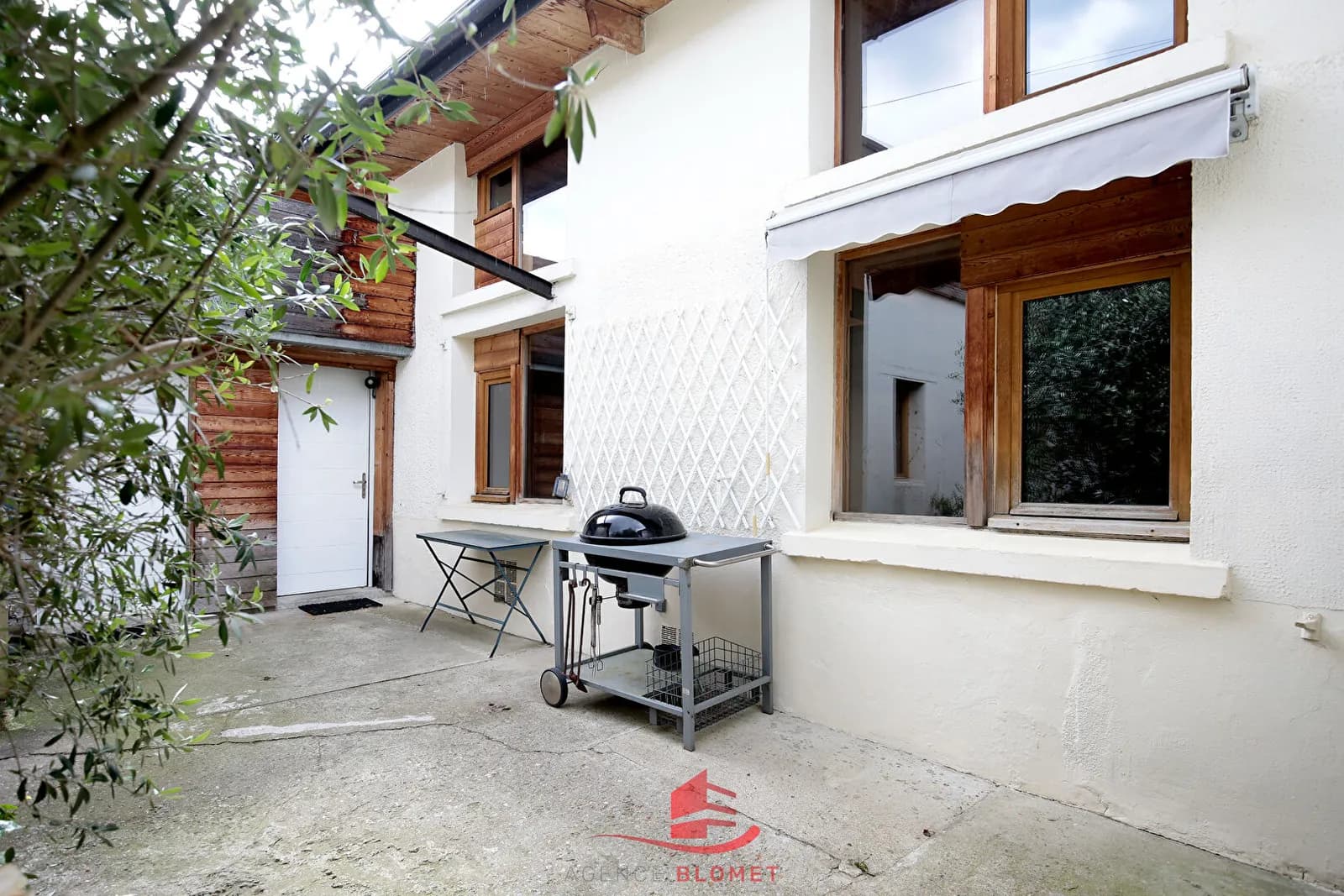 Immeuble 15 pièces 346 m² - Photo 1