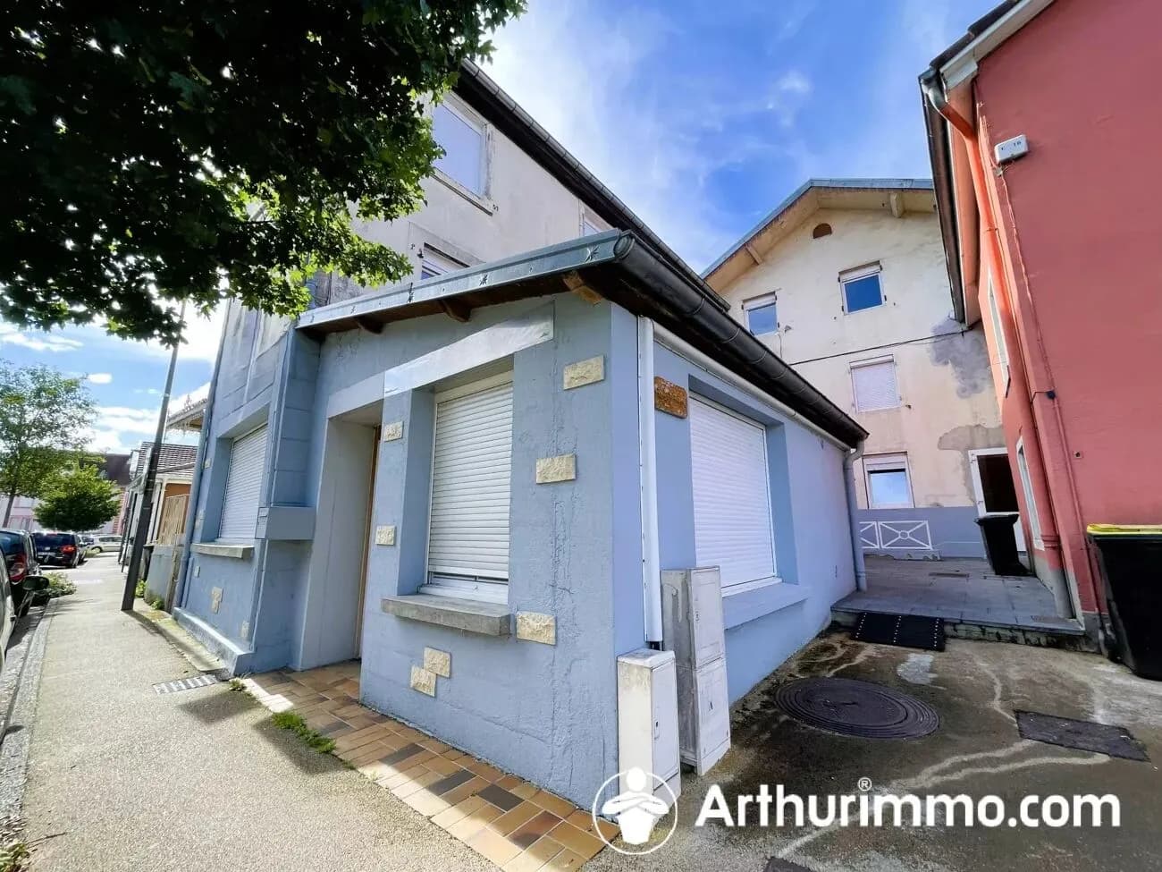 Immeuble de rapport 2 pièces 257 m² - Photo 1
