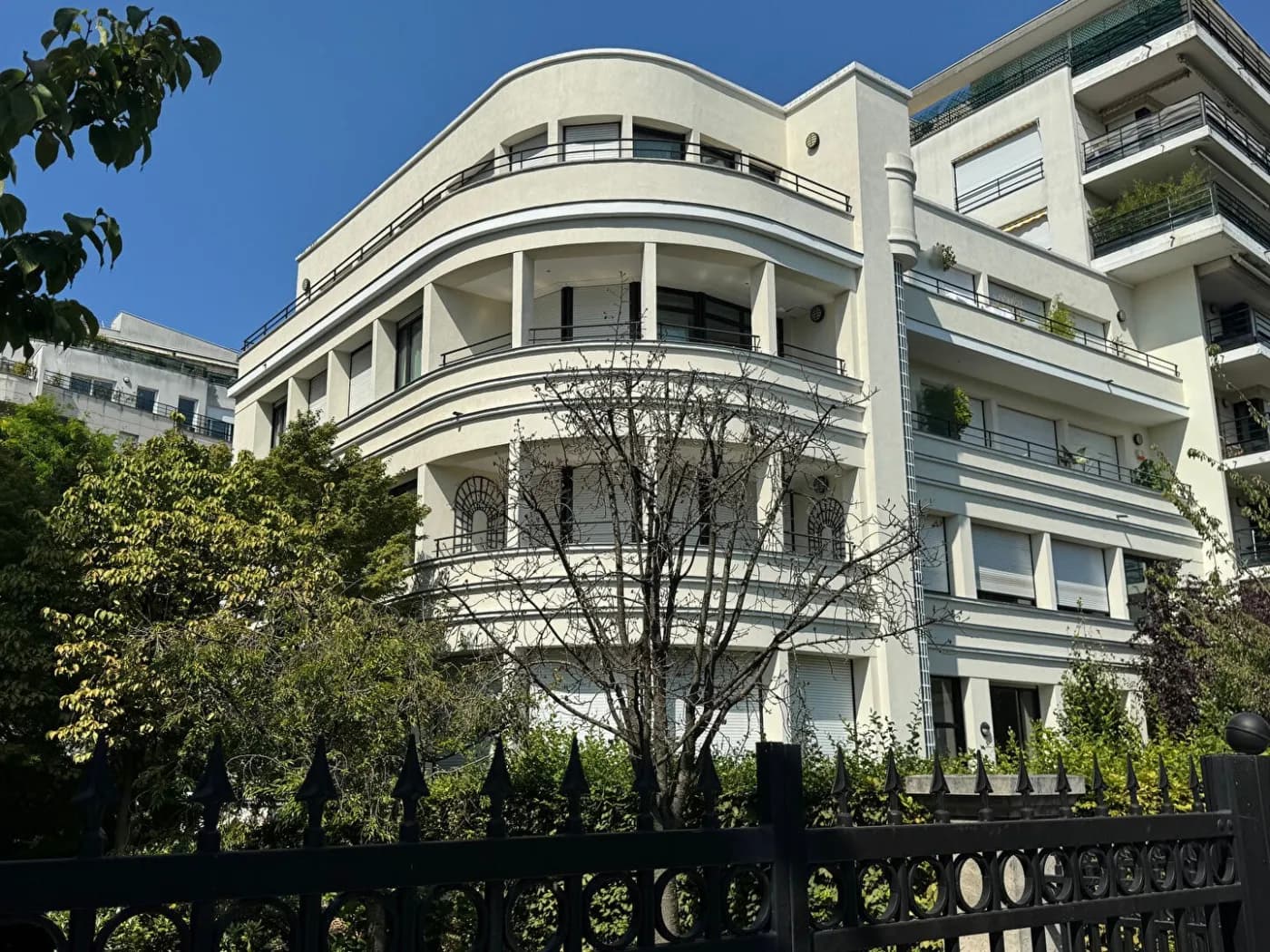 Bel Immeuble ART-DECO, constitué de 7 appartements - Photo 1