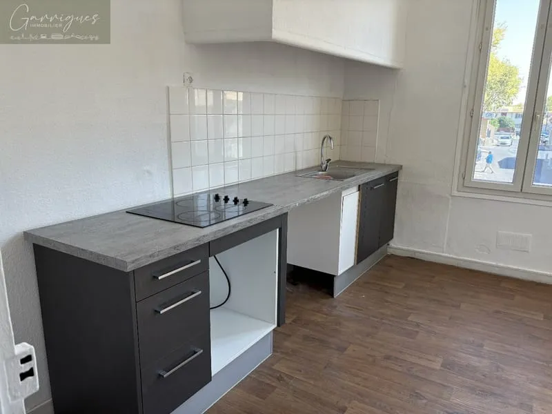 Immeuble mixte - Photo 1