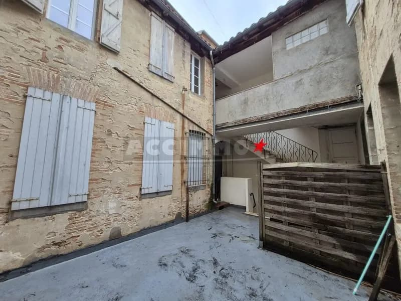 Immeuble mixte - Photo 1
