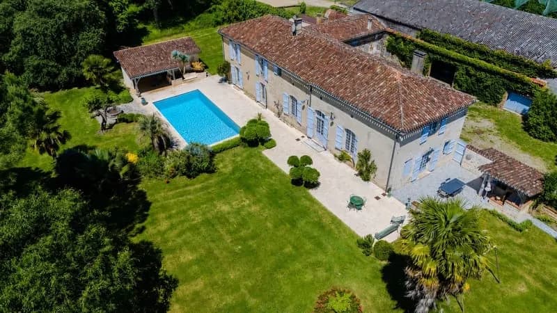 Ensemble Immobilier - Photo 1