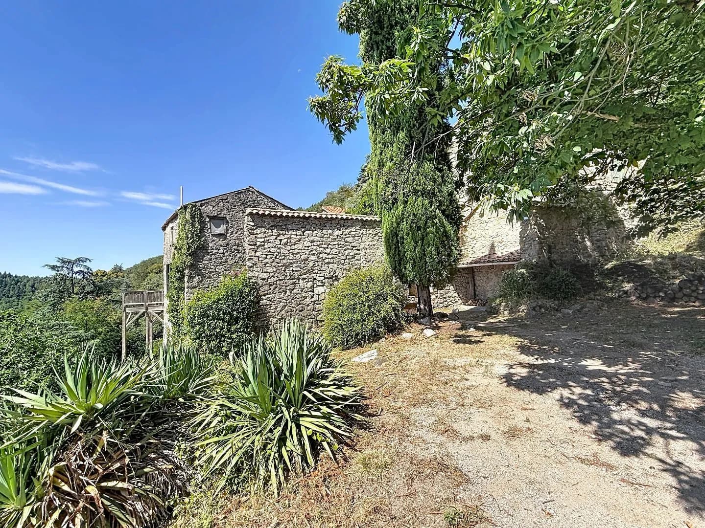 Ensemble Immobilier - Photo 1