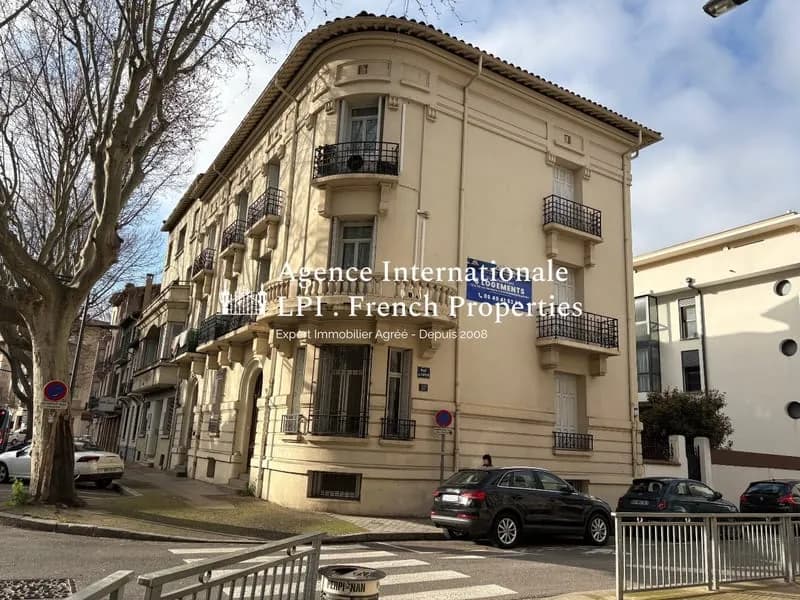 Immeuble - Photo 1