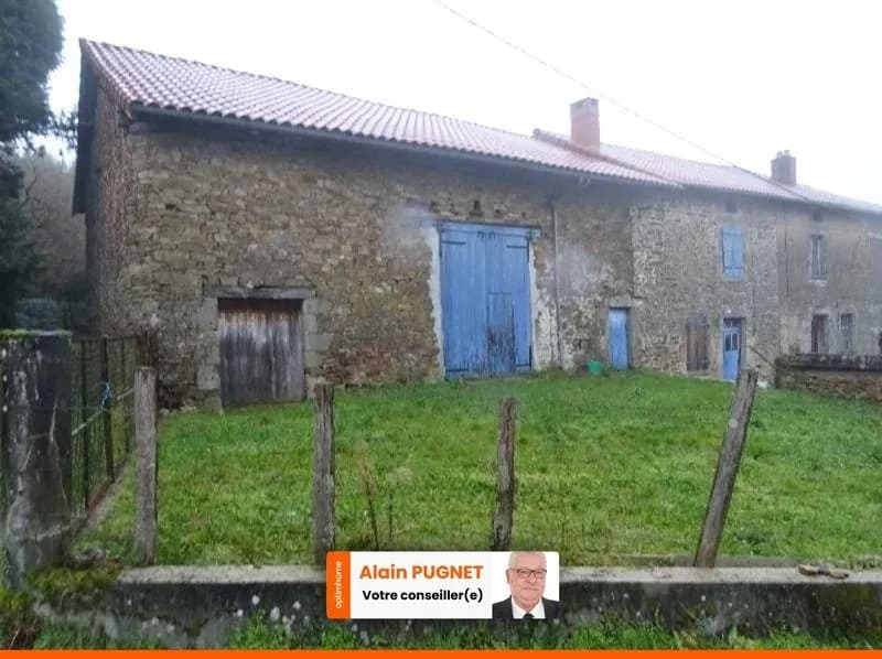 SECTEUR DOURNAZAC ENSEMBLE IMMOBILIER DE DEUX HABITATIONS AVEC DEUX BELLES GRANGES ATTENANTES ET UNE DEPENDANCE AVEC FOUR A PAIN A RENOVER EN TOTALITE - Photo 1
