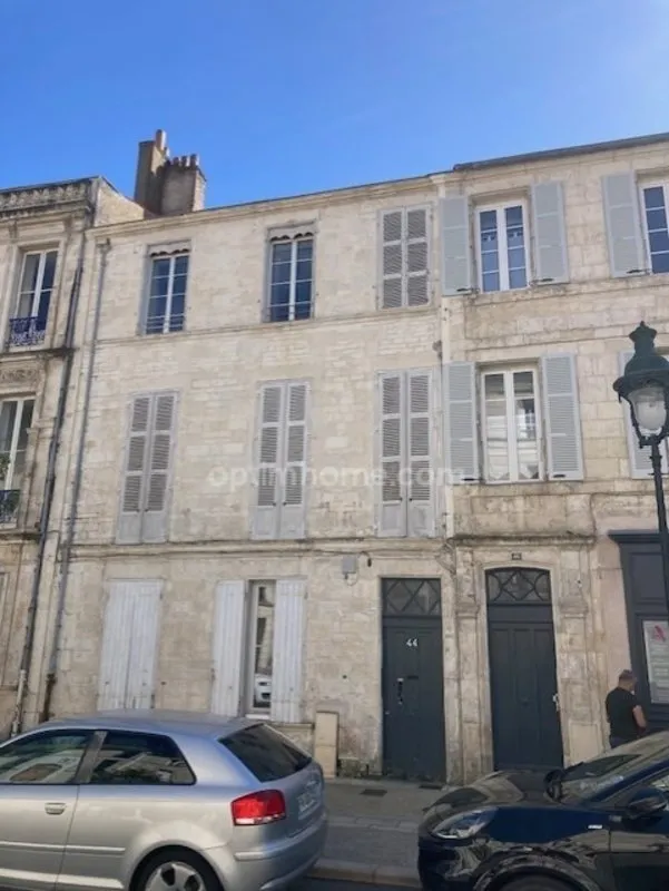 IMMEUBLE DE RAPPORT - 5 APPARTEMENTS ROCHEFORT (17) - Photo 1