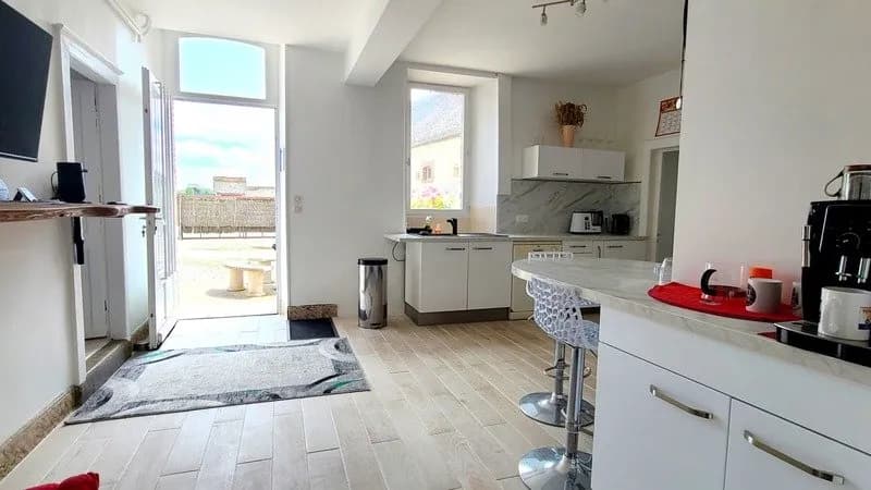 CHARTRES - ENSEMBLE IMMOBILIER - HABITATION 175 m² AVEC GRANGE 200 m² - PARCELLES 5000 m2 - Photo 1