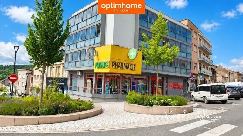 Immeuble de rapport mixte avec pharmacie et 6 appartements - Photo 1