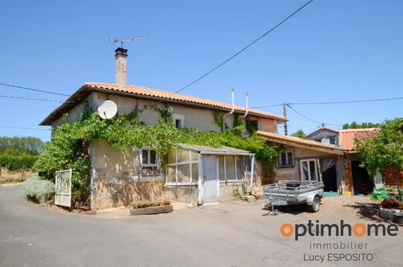 Ensemble immobilier avec énorme potentiel - Nieuil (Charente) - Photo 1
