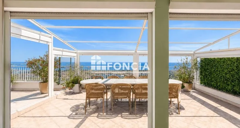 DOMAINE DU LOUP - ENSEMBLE IMMOBILIER D'EXCEPTION DE 132m2 AVEC ROOFTOP PRIVATIF ET VUE MER PANORAMIQUE - Photo 1
