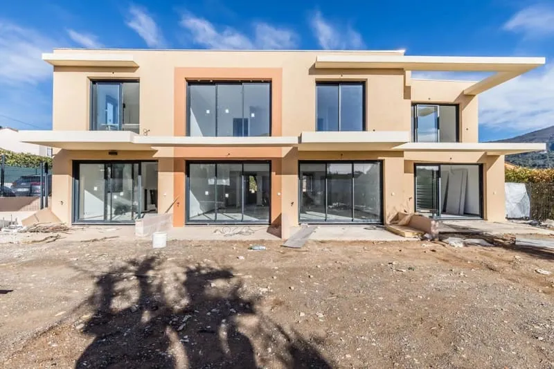 IMMEUBLE EN MONOPROPRIETE - TRES BONNE RENTABILITE - Photo 1