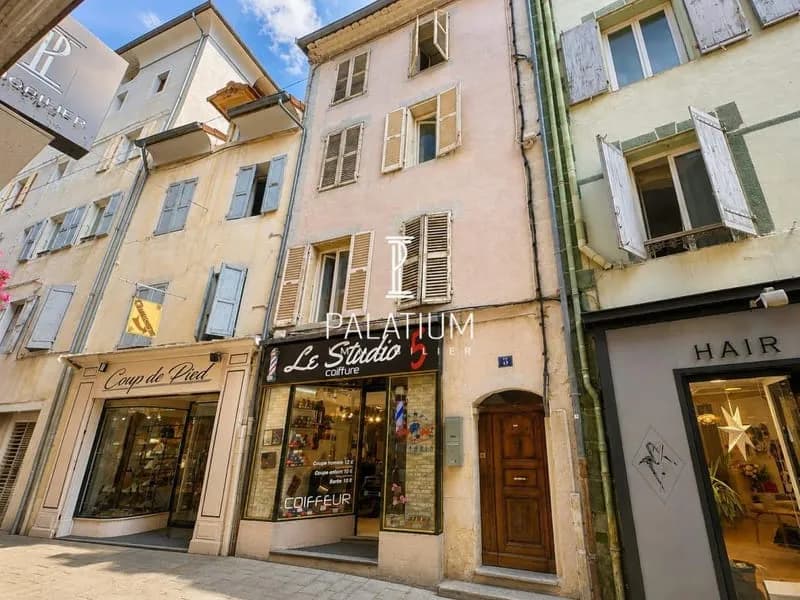 IMMEUBLE DE RAPPORT - CENTRE VILLE - Photo 1