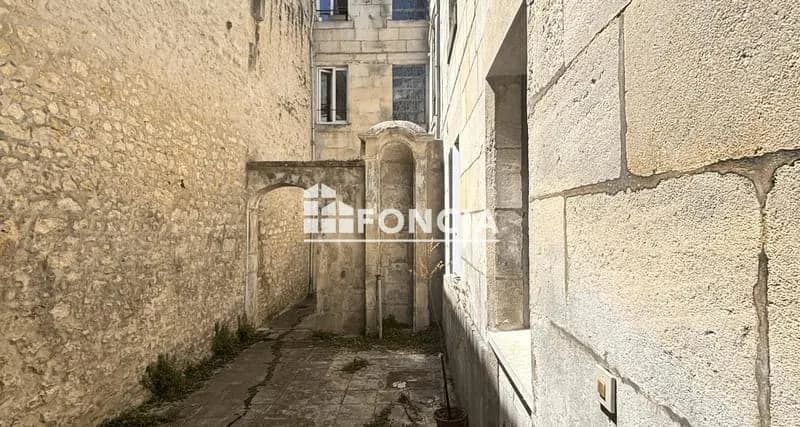 Spécial Investisseur - Immeuble de rapport en plein coeur de Rochefort - Photo 1