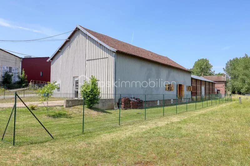 Bâtiment d'activité 600 m² avec showroom, atelier et stockage - Crèvecoeur-le-Grand (60360) à 8 minutes de l'autoroute A16 - Photo 1