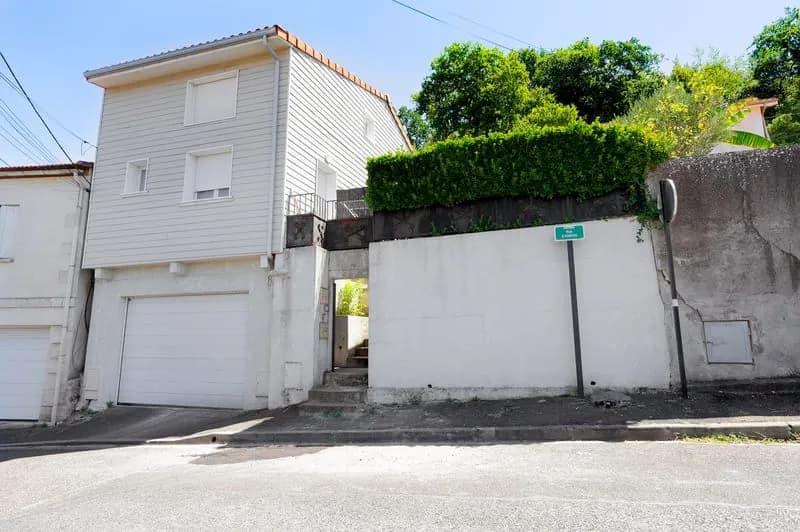 BAS CENON - Immeuble de rapport composé de deux appartements T4 en duplex et un garage - Rentabilité immédiate - Photo 1