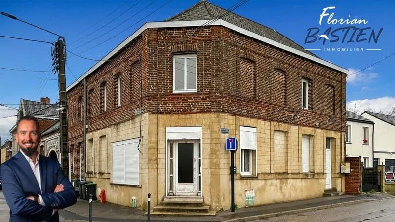 Immeuble de rapport - Emplacement n°1 en plein centre de Hérin - Photo 1