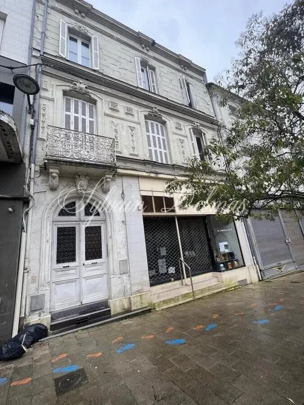 Immeuble à vendre CHATELLERAULT (86) - Photo 1
