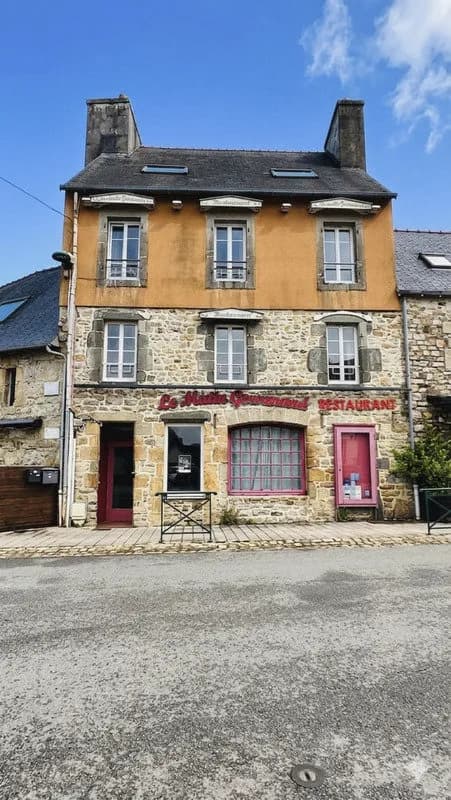 Opportunité Rare au Coeur de Crozon : Murs Commerciaux et Habitation à Fort Potentiel - Photo 1