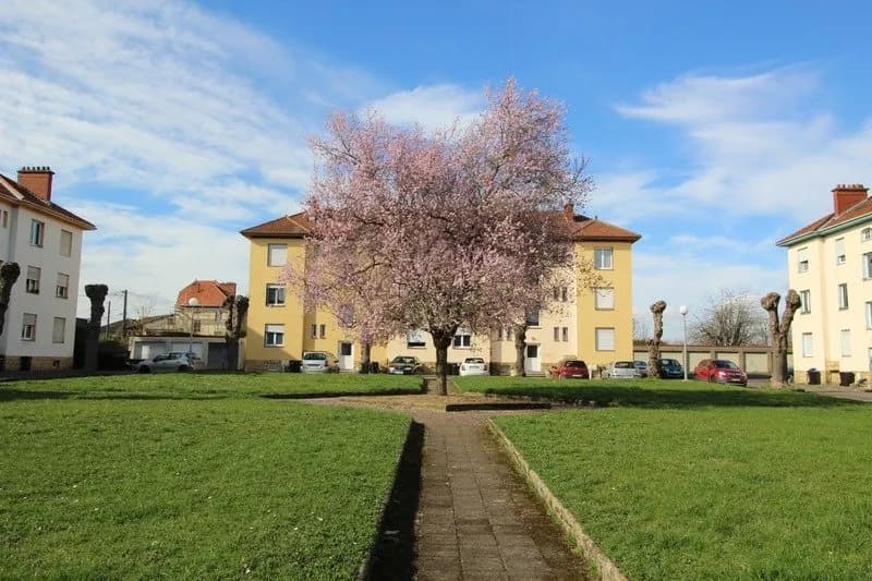 Dpt Moselle (57), à vendre BOUZONVILLE immeuble - Photo 1