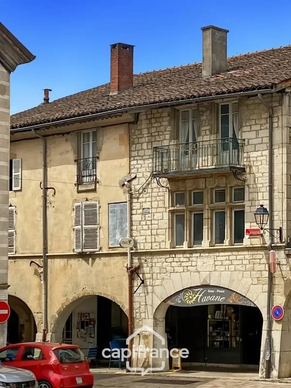 Exclusif, Immeuble à vendre CUISEAUX (71), locaux commerciaux loués - 2 plateaux à créer - Photo 1