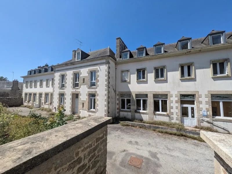 GUEMENE SUR SCORFF IMMEUBLE DE RAPPORT DE 600 M² ENVIRON SUR PARCELLE DE 830m² ENVIRON - Photo 1