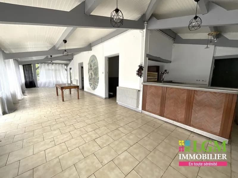 Maison À Vendre - Photo 1