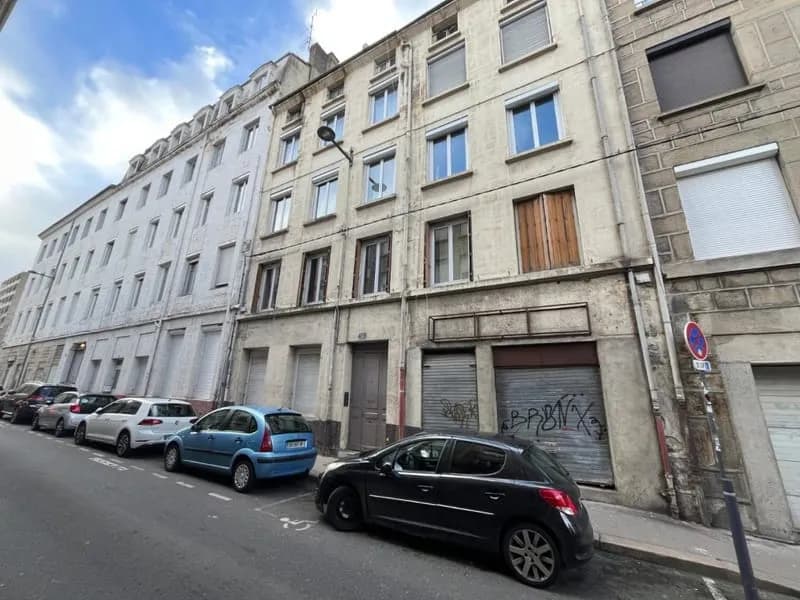 Immeuble de 7 appartements et 1 local + combles aménageables - Photo 1