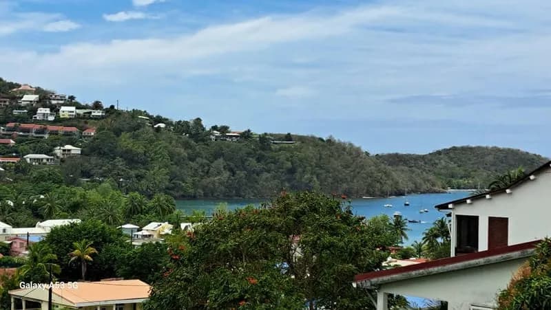 Investissement Haut de Gamme aux Trois Îlets ? Immeuble à Rénover avec Potentiel Locatif Exceptionnel - Photo 1