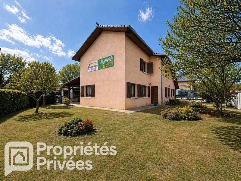 Gex - Entrepôt, Garages et Maison + stockage dans zone commerciale - Photo 1