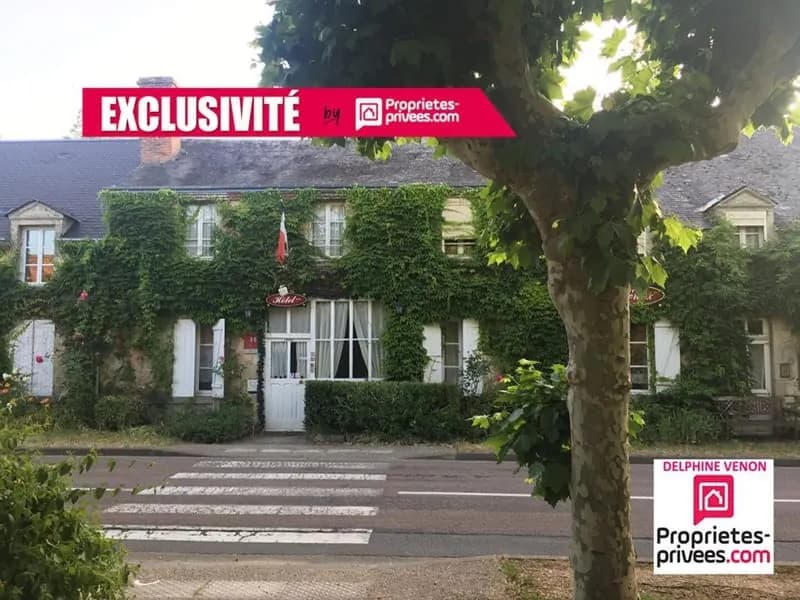 Exclusivité - Ensemble immobilier de plus de 500 m² dans le centre bourg de Combreux - Photo 1