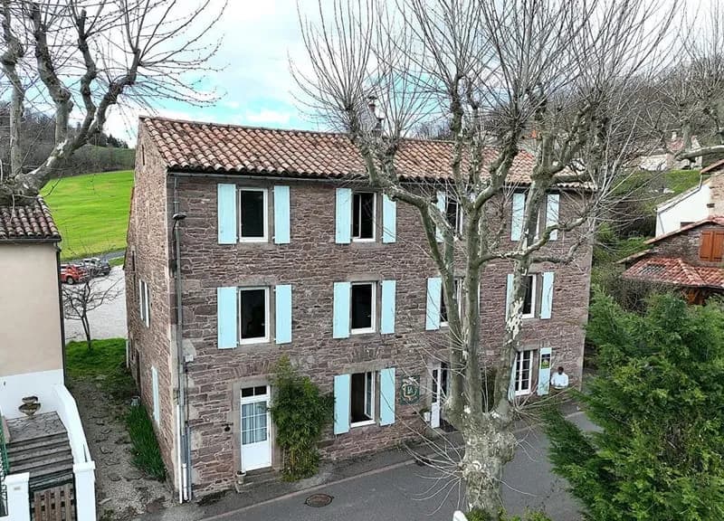 Ensemble immobilier de 193m2 + garage 100m2 - 5 logements - Photo 1