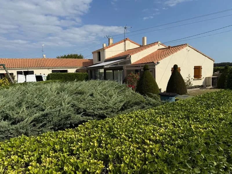 17190 - " Ancienne ferme" - Ensemble Immobilier 10 pièce(s) 147 m2 - LILEAU - - Photo 1