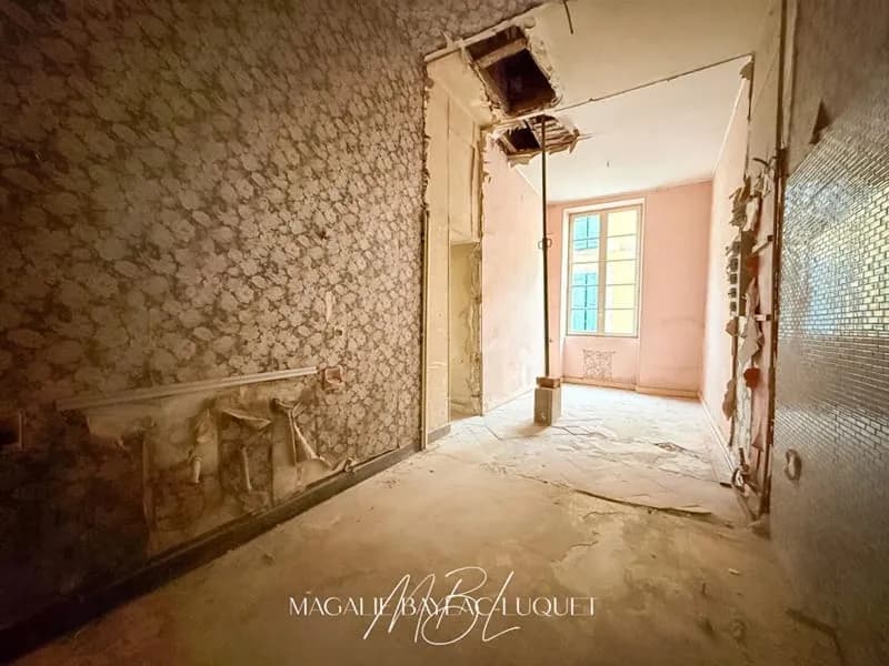 IMMEUBLE À RÉNOVER ? SPÉCIAL INVESTISSEURS ? FORT POTENTIEL - Photo 1