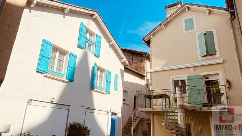 Ensemble immobilier de rapport - Centre-ville de Saint-Céré - Photo 1