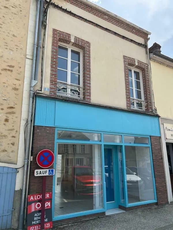 BAZOCHES SUR HOENE, IMMEUBLE AVEC LOCAL COMMERCIAL HABITATION - Photo 1