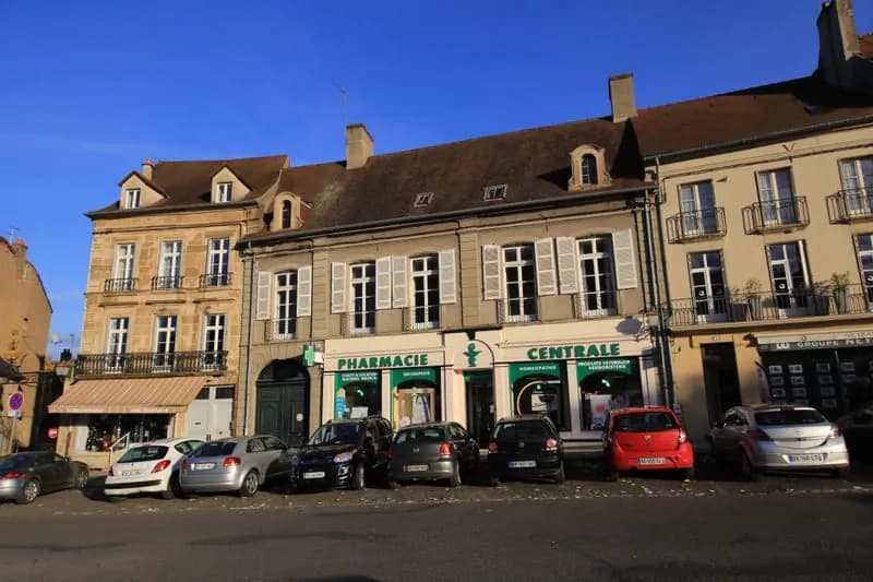 Immeuble de 450 m² à vendre en centre ville d'Autun - Photo 1