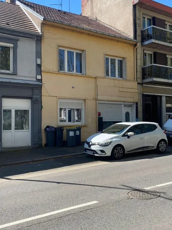 IMMEUBLE DE RAPPORT - Photo 1
