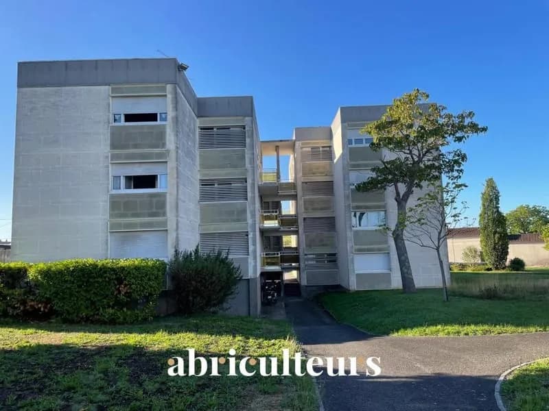 Immeuble de Rapport en vente à Cognac (16100) - Photo 1