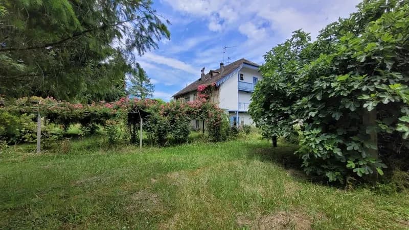 LESTELLE BETHARRAM, A VENDRE, ENSEMBLE IMMOBILIER de 425 m² sur une parcelle de 1950 m² - Photo 1