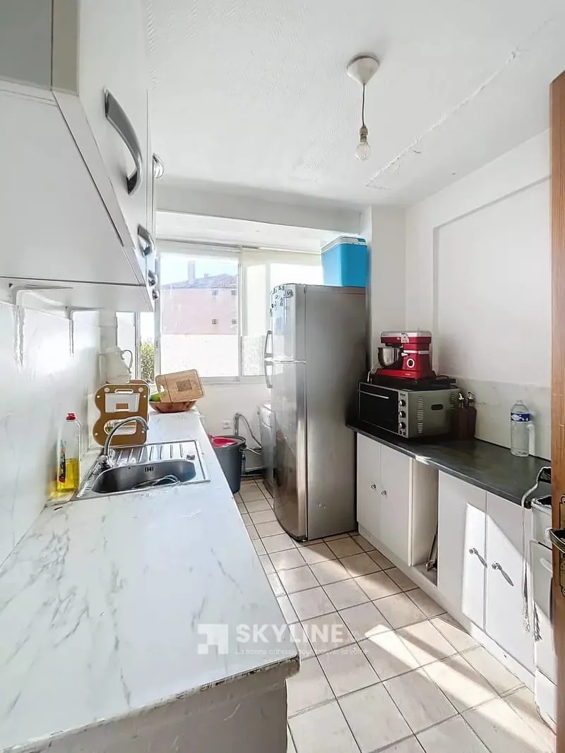 A VENDRE - LOT de 2 APPARTEMENTS T4 LUMINEUX 62 m2 AVEC CAVE - QUARTIER BON-SECOURS 14ème - Photo 1