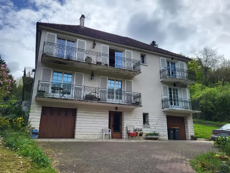 Immeuble de trois appartements : excellent potentiel de revenus - Photo 1