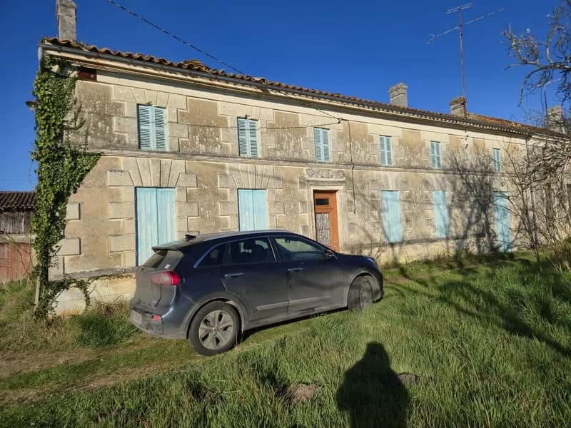Ensemble immobilier - Photo 1