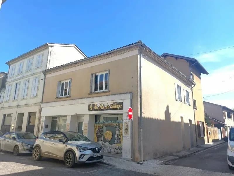 Immeuble coeur village - Photo 1