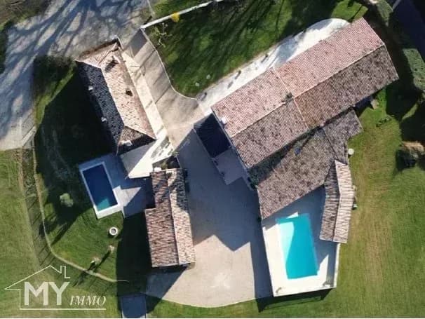 SAINT MÉARD DE GURÇON : Ensemble immobilier en pierre avec gîte, 2 piscines et dépendances - Photo 1