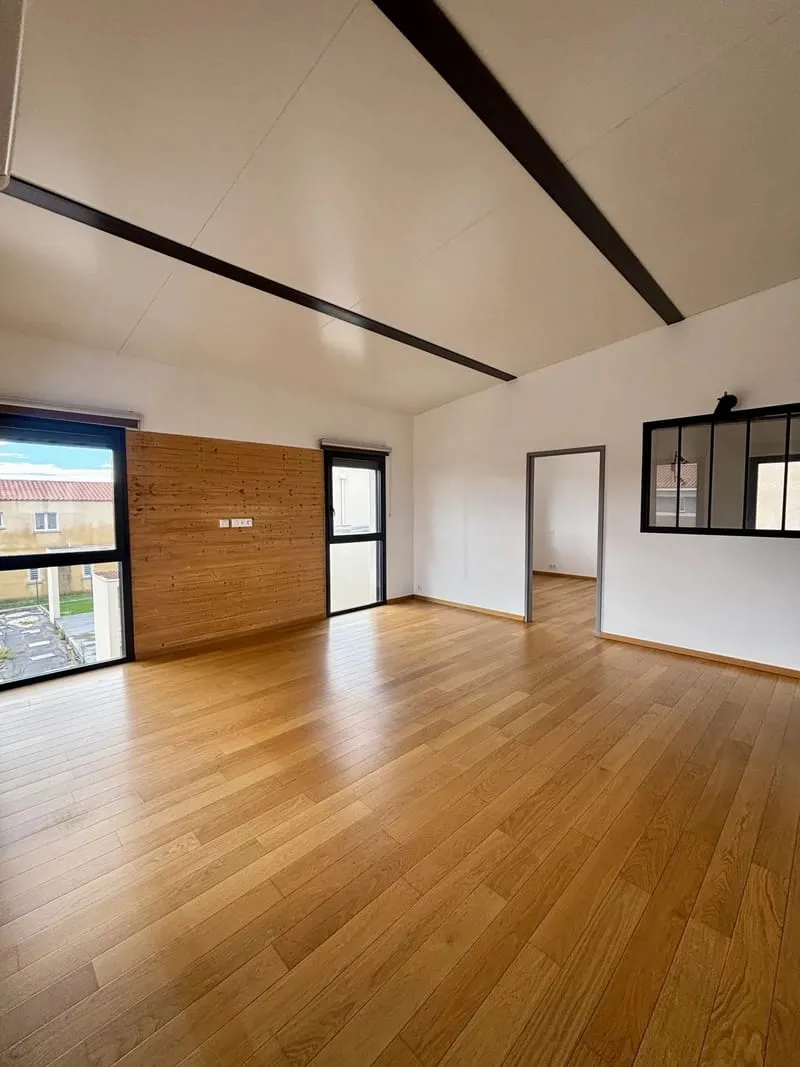 Local + MAGNIFIQUE LOFT - Photo 1