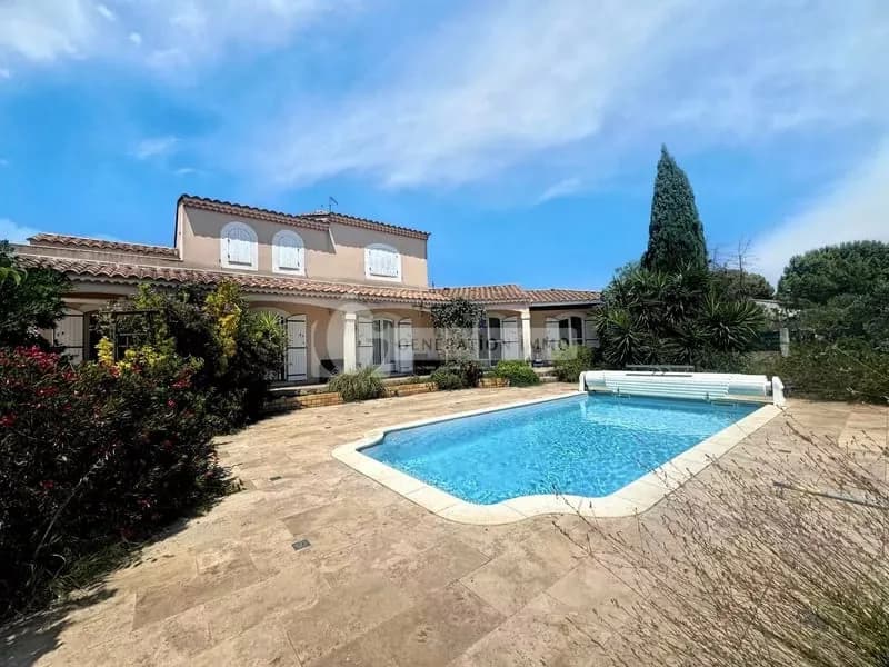 Ensemble immobilier à Arles - Pont de Crau - Photo 1