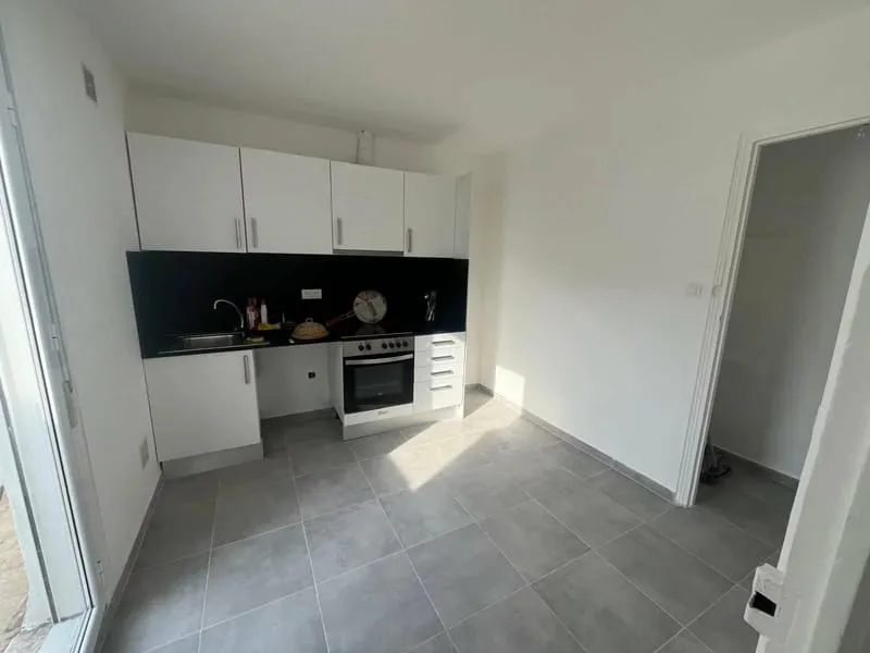IMMEUBLE - Photo 1